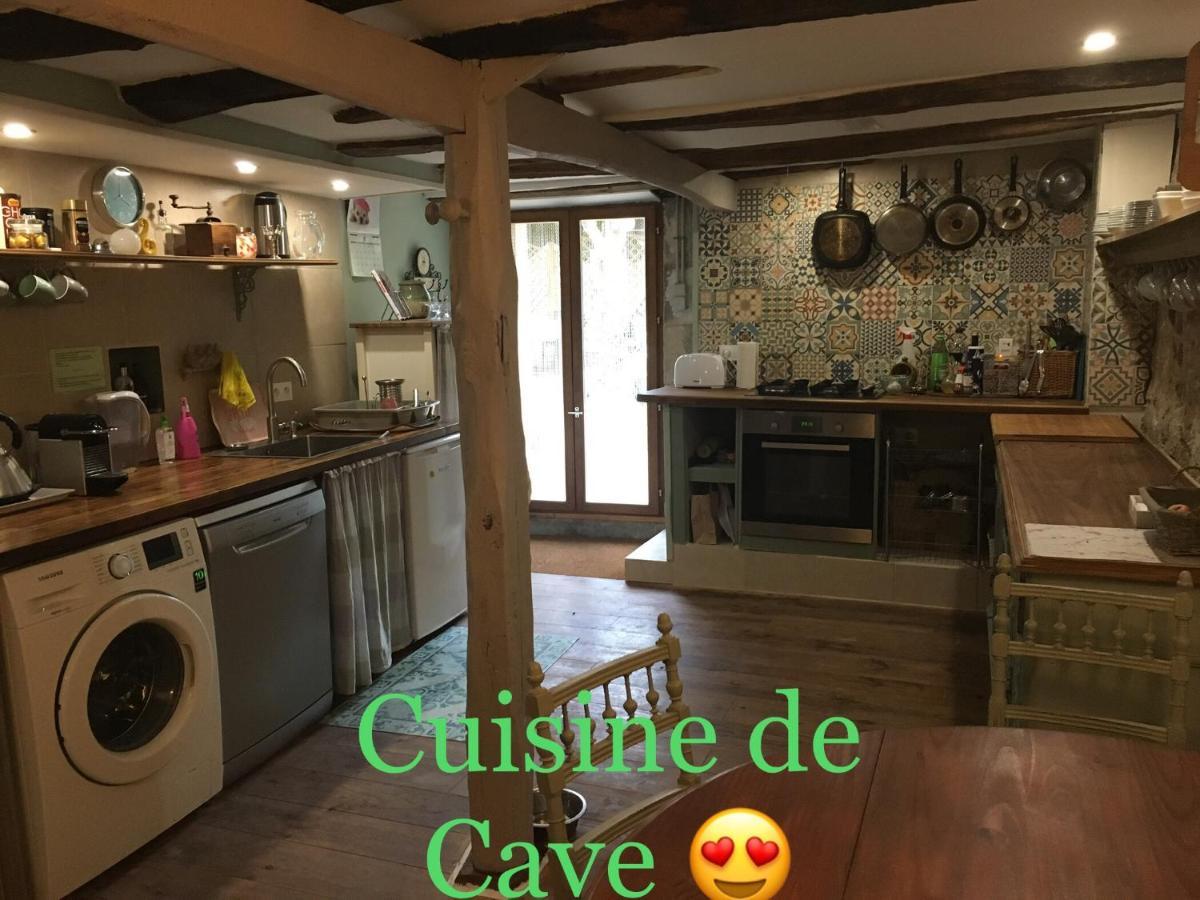 Maison La Roche Chambre D'Hotes Le Vigeant 외부 사진