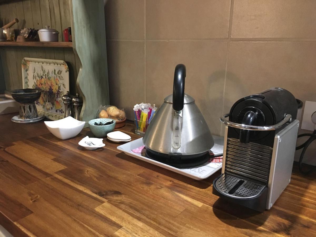 Maison La Roche Chambre D'Hotes Le Vigeant 외부 사진
