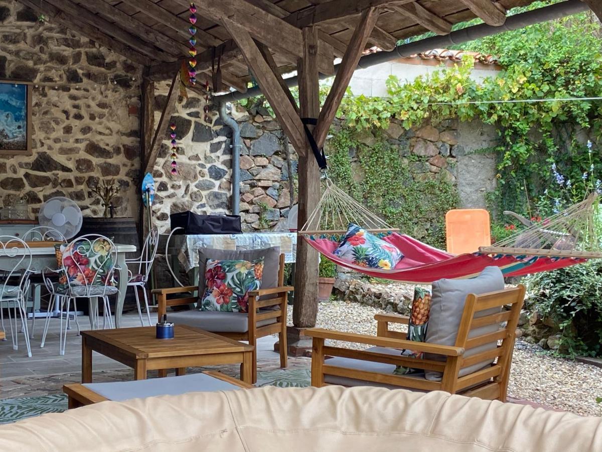 Maison La Roche Chambre D'Hotes Le Vigeant 외부 사진